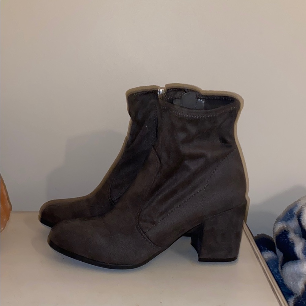 Elegant Charcoal gray Ankle Boots with heel